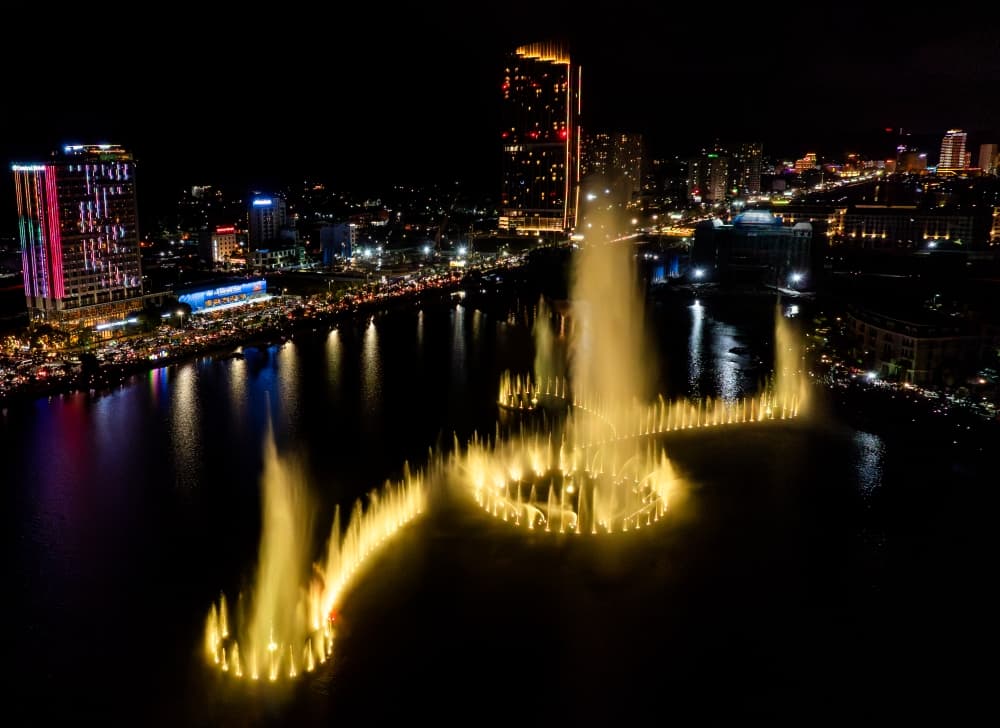 Halong Marina ra mắt Halo Bay Show